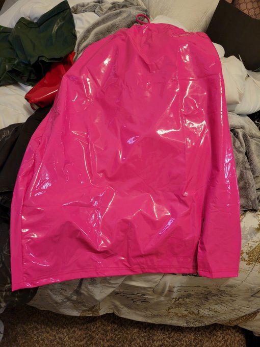 Got some new attire today to wear let me know what you think https://t.co/z0ewZPusU7<a href="/tag/femdom"class="tags"><span>#femdom</span></a><a href="/tag/latex"class="tags"><span>#latex</span></a><a href="/tag/bbw"class="tags"><span>#bbw</span></a><a href="/tag/slave"class="tags"><span>#slave</span></a><a href="/tag/bondage"class="tags"><span>#bondage</span></a>