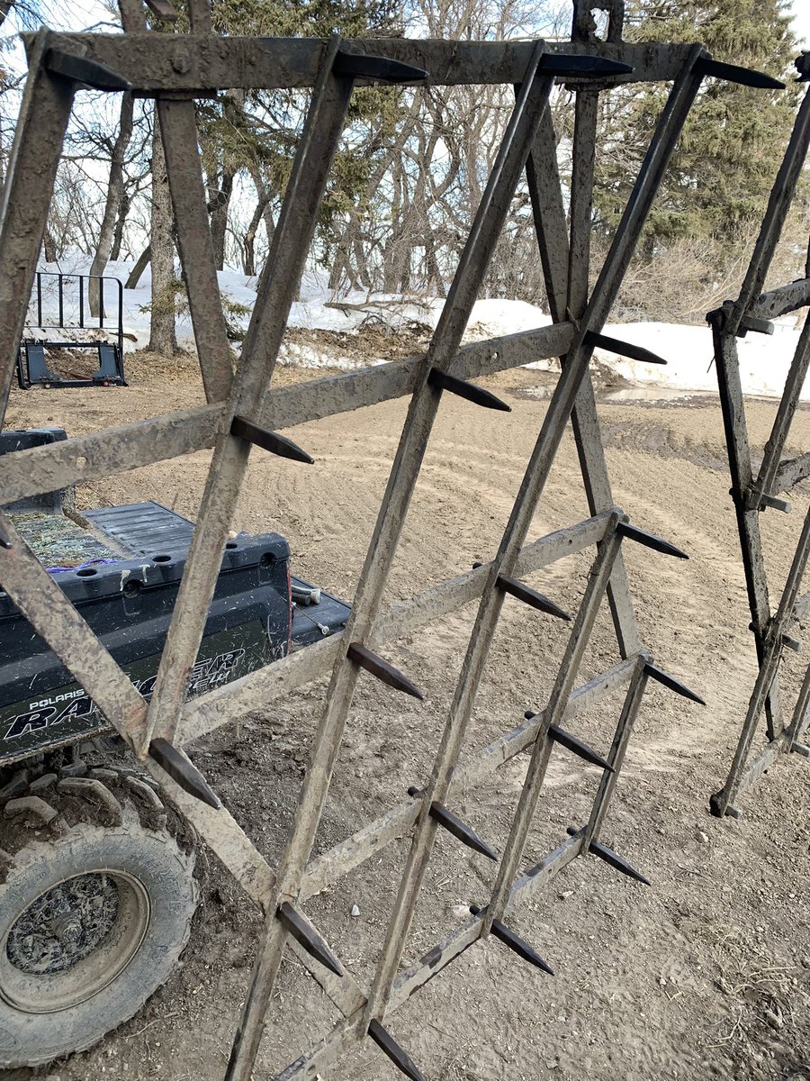 RintoulTyler's tweet photo. Harrow maintenance day I think these were due for a change. https://t.co/kQEXCToR3R