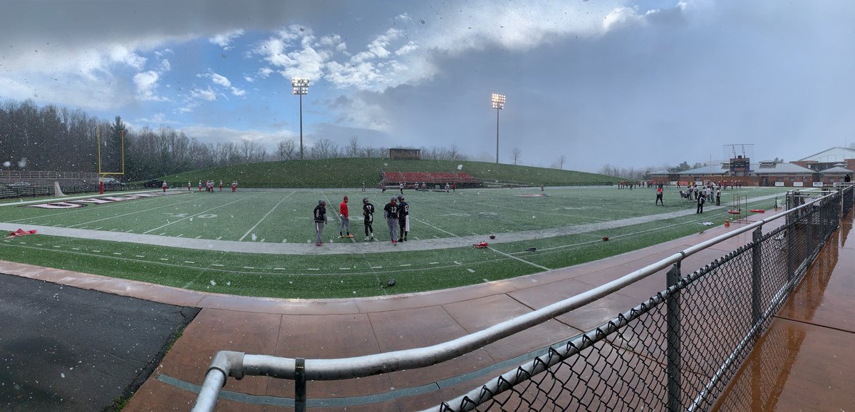 UVAWiseCavsFB's tweet photo. Our first Spring practice of 22 was one to remember from start to finish 

#keepdigging https://t.co/rBplsmq3iA