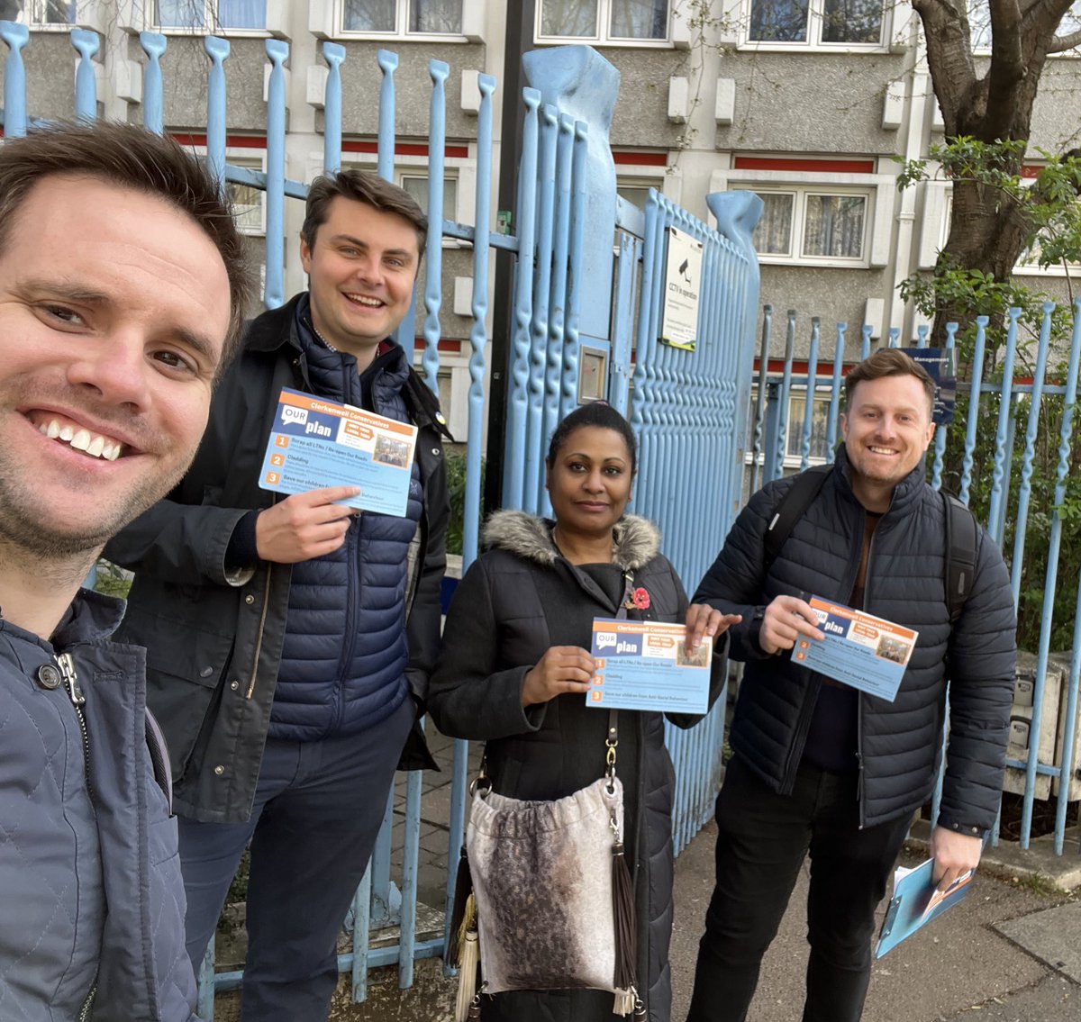 <a href="/IslingtonTories/">Islington Conservatives #VoteForChange</a> out in Clerkenwell today hearing how residents are suffering due to #LTNs driving pollution, while unhappy with council tax rises.
A pleasure with the talented <a href="/MagsJ19/">Mags Joseph</a> <a href="/whwoodroofe93/">Will Woodroofe 🇺🇦</a> 
#islingtondeservesbetter