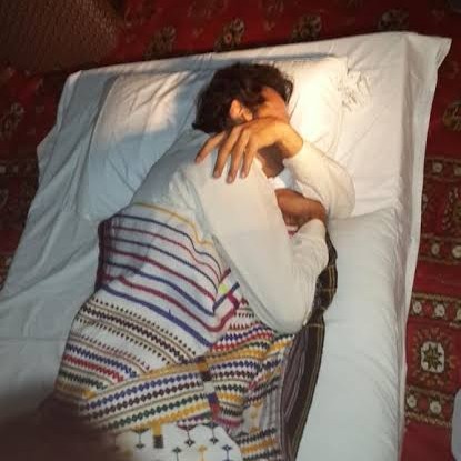 Mahnoor1599's tweet photo. How I sleep not even caring about who the PM is cuz we're all cogs in a machine fooling us into thinking our voice matters while being exploited by institutions that serve only to max their own interests, and fed lies to fit whatever narrative the people in power choose to float https://t.co/cKZgmScrTz
