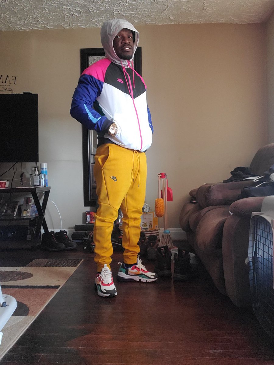 beasyLTorch's tweet image. #Outchere