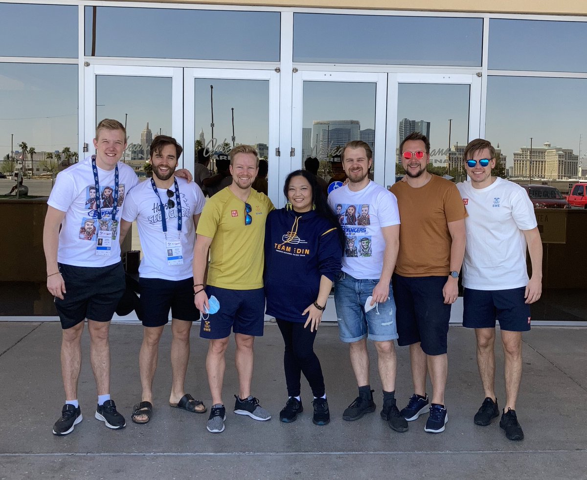 Micha Ella tweet media