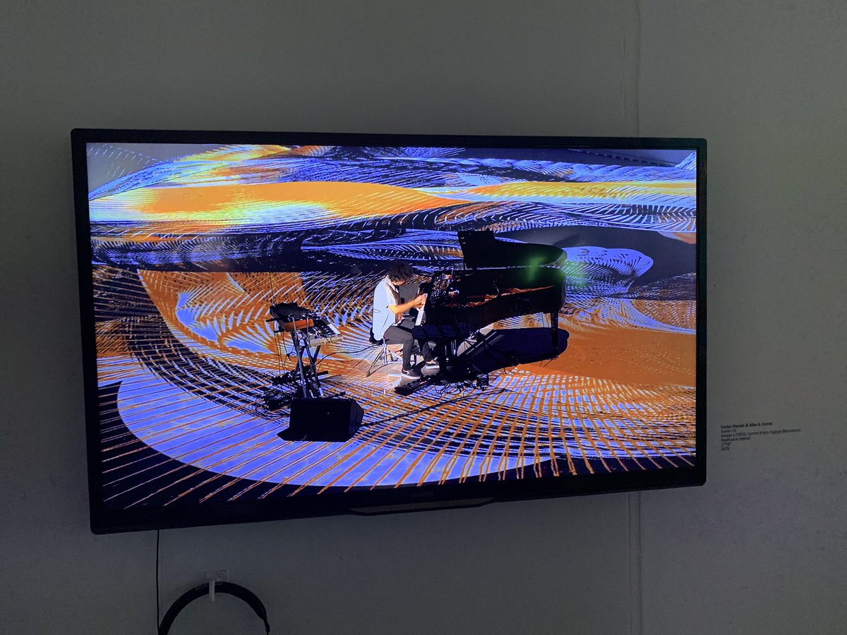envinem's tweet photo. "Soc una cadena binària, soc pur artifici" L’univers visual @albagcorral en una exposició a @centreartlopati d'Amposta @eufonic_fest que bonic trobar-te @CarlesViarnes @bankrobberbcn #VNSMatrix #NewArtFoundation #FabLabTerresdelEbre https://t.co/TlPNrddC5B https://t.co/ocM3briJeT