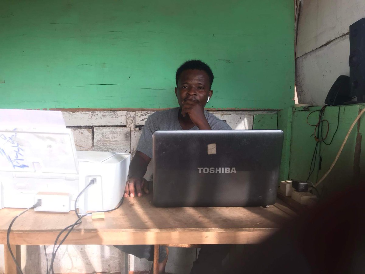 teteeahju's tweet photo. A talented young Liberian with vision. With only two computers, he recently started a computer school in Monrovia to help others learn. 
He needs help with more computers to keep up with the high volume of students. https://t.co/r0GxdmUhqV