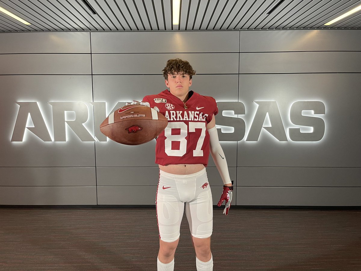 Culture,Focus,Tradition! Thank you <a href="/CoachSamPittman/">Coach Sam Pittman</a> <a href="/Dowell_Loggains/">Dowell Loggains</a> <a href="/RazorbackFB/">Arkansas Razorback Football</a> for the time. <a href="/BHoward_11/">Brandon Howard</a> @RWrightRivals <a href="/ChadSimmons_/">ChadSimmons</a> <a href="/MiltonEagles_FB/">Milton High School Football</a> <a href="/CoachBenReaves/">Ben Reaves Jr.</a> <a href="/Alex_B2C/">Alex Born to Compete</a> <a href="/TEwracademy/">Terrence Edwards</a> <a href="/routeking_1/">RouteKing</a> <a href="/HawgSports/">HawgSports</a> <a href="/ArkansasOn247/">Arkansas on 247Sports</a> <a href="/TreyBiddy/">Trey Biddy</a> <a href="/Butler_Benton/">Butler B.</a> <a href="/Maddie_Pool/">Maddie Pool</a>
