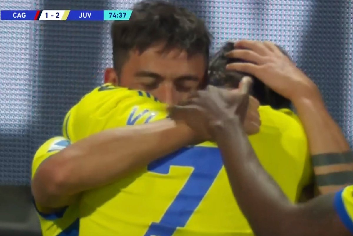 romeoagresti's tweet image. RT if you can hear this image.