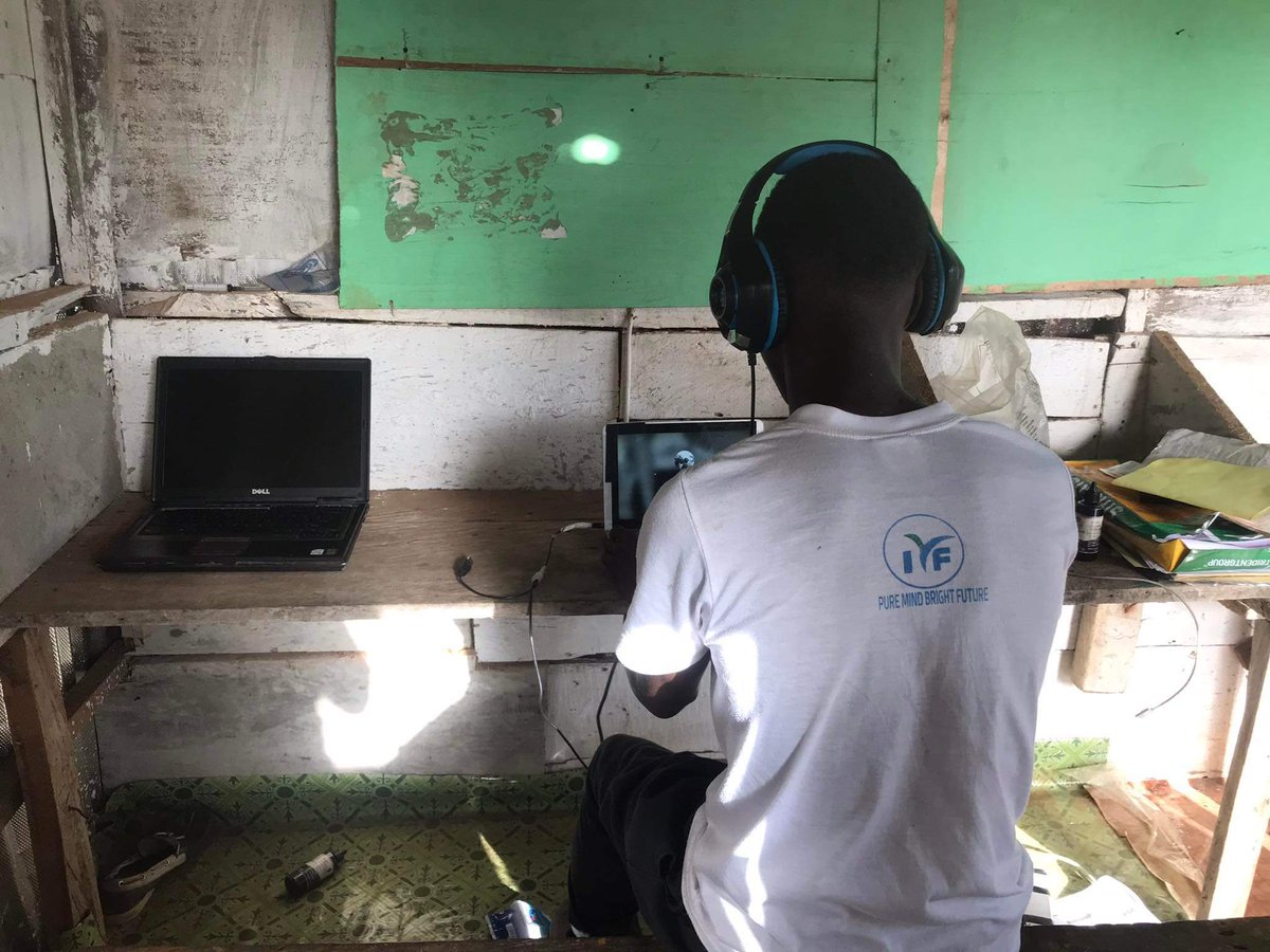 teteeahju's tweet photo. A talented young Liberian with vision. With only two computers, he recently started a computer school in Monrovia to help others learn. 
He needs help with more computers to keep up with the high volume of students. https://t.co/r0GxdmUhqV