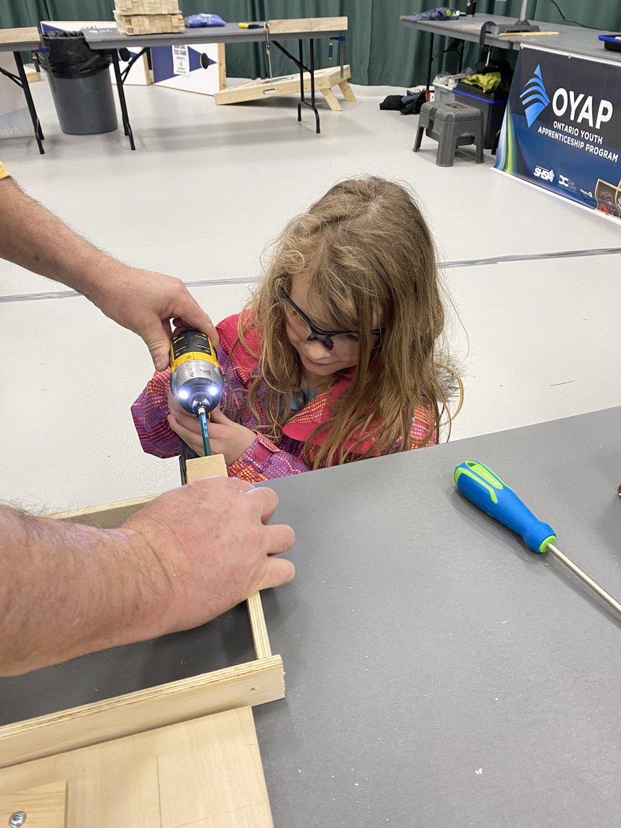 AMDSBPathways's tweet photo. We’re having a great time @StfdHomeShow ! Check out our @yourschools booth to make a table top bean bag toss game and enter for a chance to win a full size game! #OYAP #skilledtrades #communityoutreach #FunTECHamdsb @TechnicalTrain6 https://t.co/OgtAvbx8lx