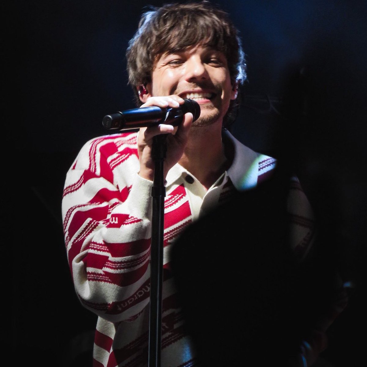 lwtskzthinker's tweet photo. hello staylouies! ˎˊ˗ 

this account is a safe place dedicated to louis tomlinson and stray kids, i hope you'll like it. ♡ 

feel free to rt and share! 
#louistomlinson #straykids #스트레이키즈 https://t.co/SGaCFtH7GE