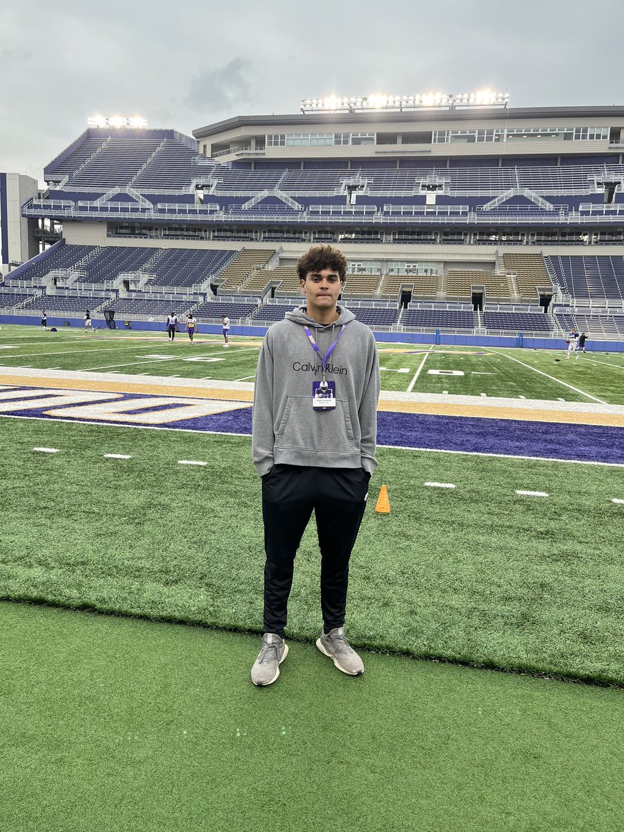 Thank you!! <a href="/JMUFootball/">JMU Football</a> for having me down there!! <a href="/mhalloliver/">Marcus Hall-Oliver</a>