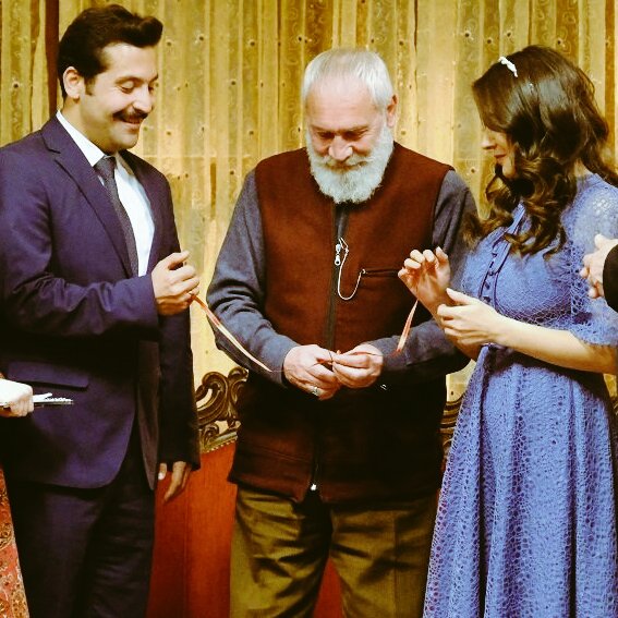 seymaaciksozlu's tweet photo. Keloğlan padişahin kızını aldı❤
#gönüldağı #Enmutlugun https://t.co/9btHnohWY6
