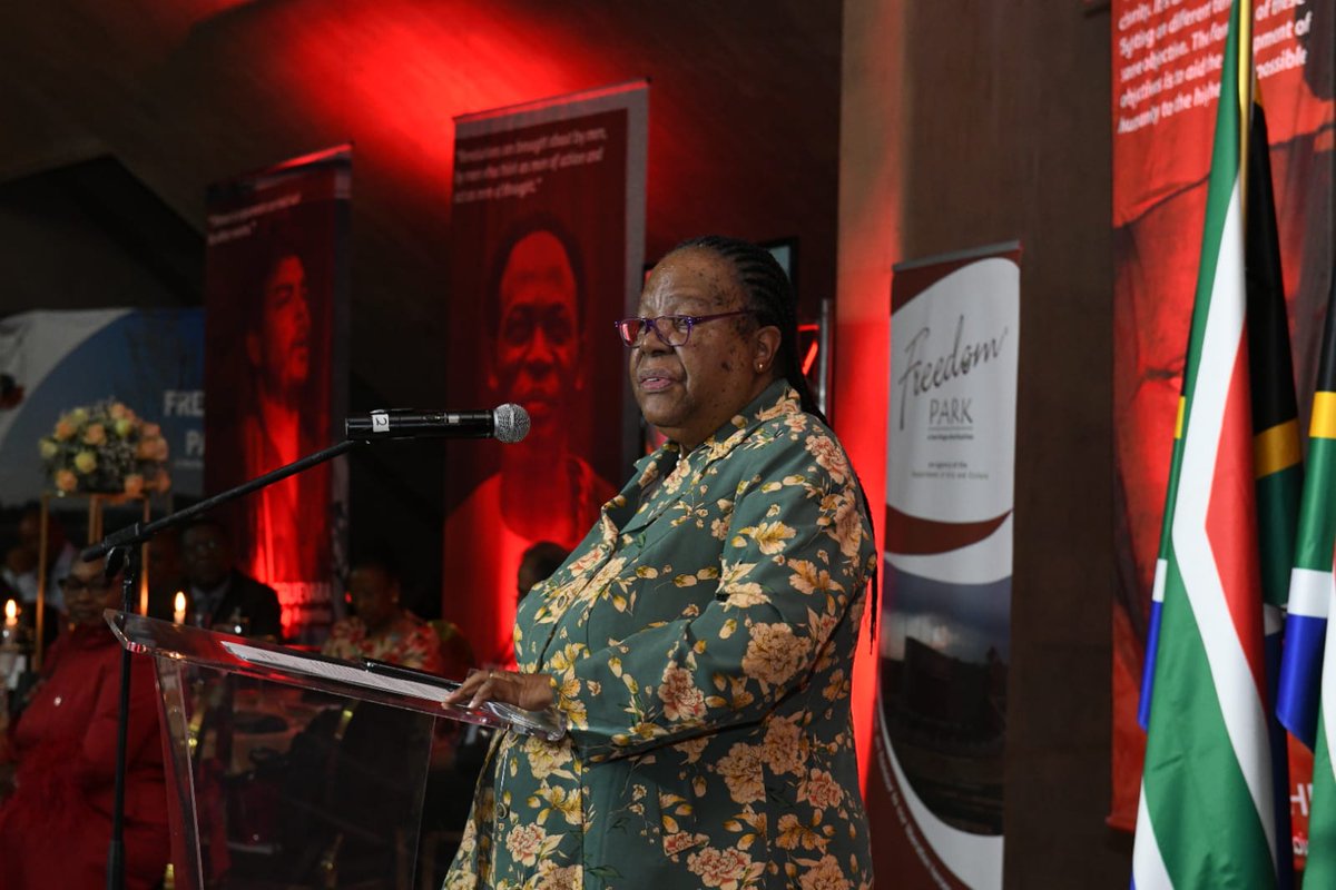 DIRCO_ZA's tweet photo. #DIRCO | Remarks by Minister Naledi Pandor, Dinner hosted by the Charlotte Maxeke Institute, Saturday, 9 April 2022.
READ | https://t.co/C5ooHSaBq0
#HoMConferenceSA https://t.co/HlTBqvhZjI