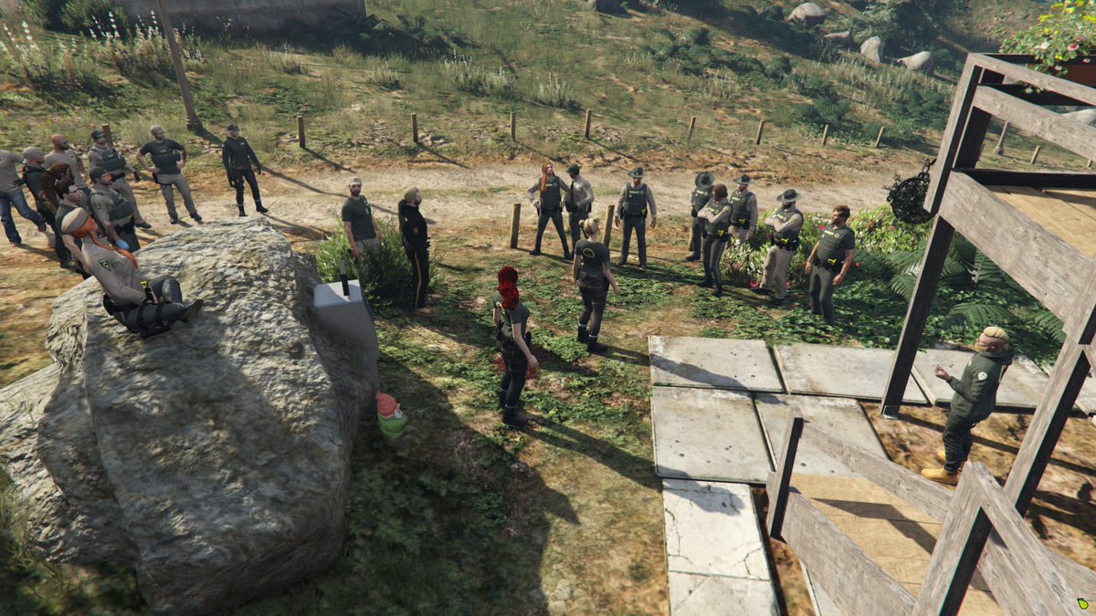 Lamalya_'s tweet photo. Second Ranger Academy is in the bag, thank you everyone who came to learn/teach/support! #RangerShit @New_Day_RP https://t.co/aOR23D9BgE