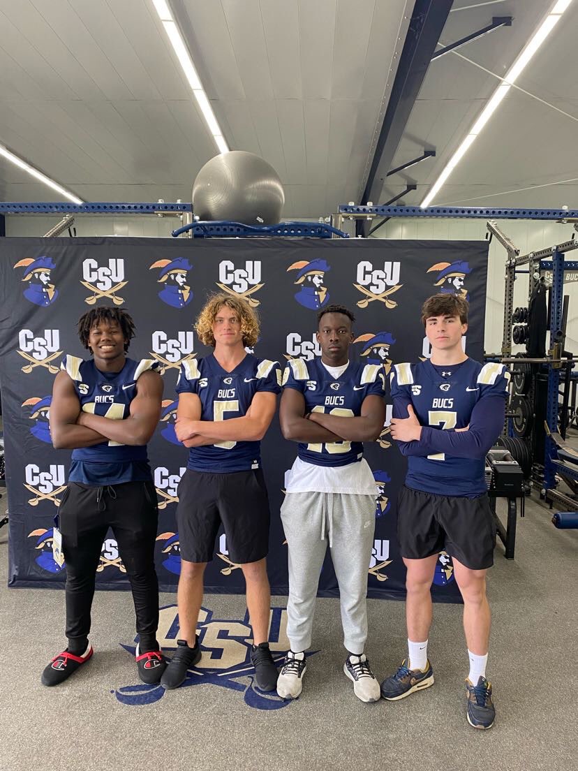 Tierell_2023's tweet photo. Had a great time over at @CSUFB, I appreciate the love that they showed us💜@autrydenson @CoachVance92 @klaykoester @kylereighard95 @JackWeil_Kicker @jimmyywebb @TAProfileAPP https://t.co/p8wZkVueJs