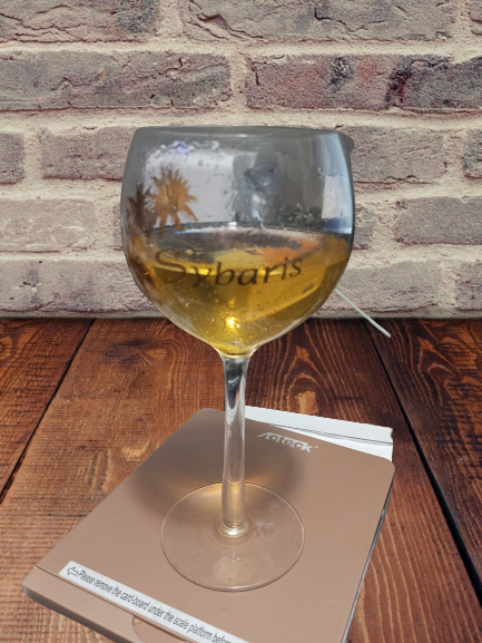 JMacRocks04's tweet photo. Happy Birthday @JesseMcCartney Hope Your Day is Awesome! Having A Glass Of Peach Champagne In Your Honor Today! https://t.co/vRPT8Pwnrs