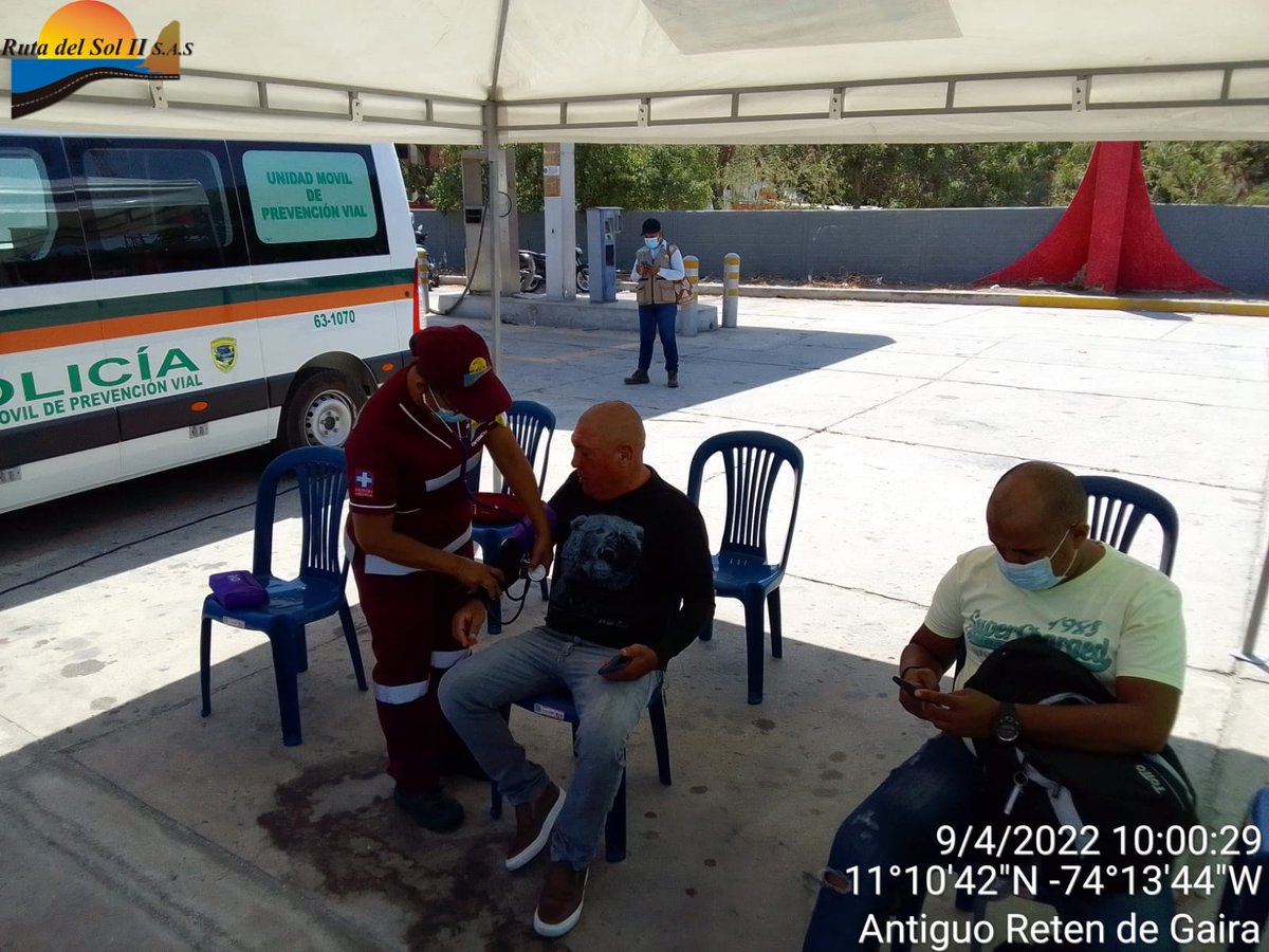RUTADELSOLII's tweet photo. Lanzamiento de campaña vial "apasiónate por la vida" en el sector bomba zuca, en asocio con la policía de tránsito y transporte. https://t.co/V3zAhBZbUe