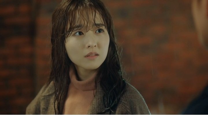 daysftswift's tweet photo. 'Cause I can't help it if you look like an angel
Can't help it if I wanna kiss you in the rain so
Come feel this magic I've been feeling since I met you

#DoomatYourService https://t.co/y1JcRfAA3u
