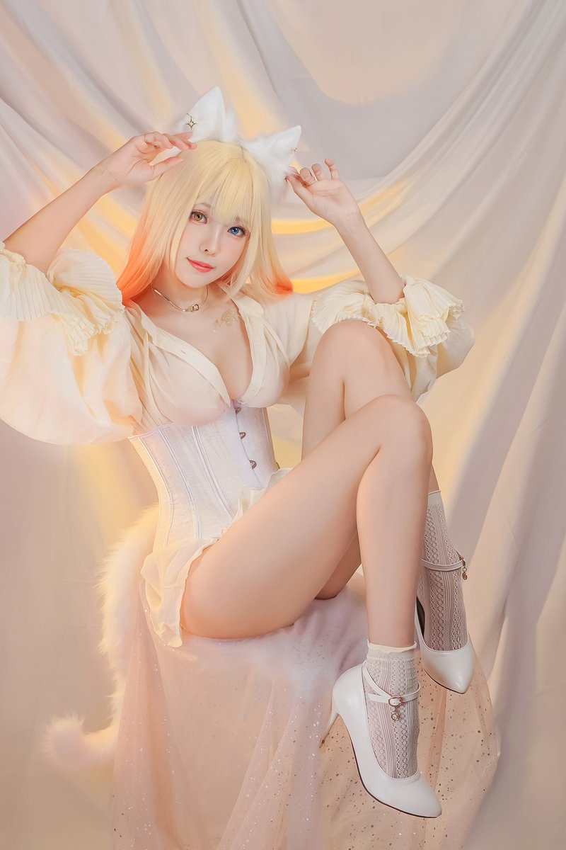 CosplayMex's tweet photo. Divina #Ely_eee #hermosa #cosplay https://t.co/nz0acJaa6r