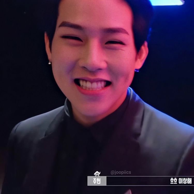 cloudyheon's tweet photo. jooheon smiling: small thread 💛 https://t.co/BffXE1acNI