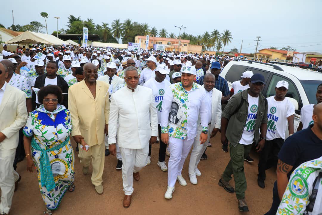 Mobilisation exceptionnelle pour l’appel à candidature du Distingué Camarade Président Ali Bongo Ondimba par les fils et les filles du Ntem. Un moment de cohésion et d’unité qui souligne notre attachement aux valeurs de notre grand parti. #2023 #VictoireCash