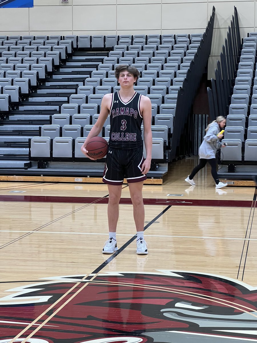 Congrats to Georgie Mitchell for committing to Ramapo…the young man is just scratching the surface of his basketball ability.  Keyport Basketball wishes you the best in your quest to achieve your hopes and dreams.