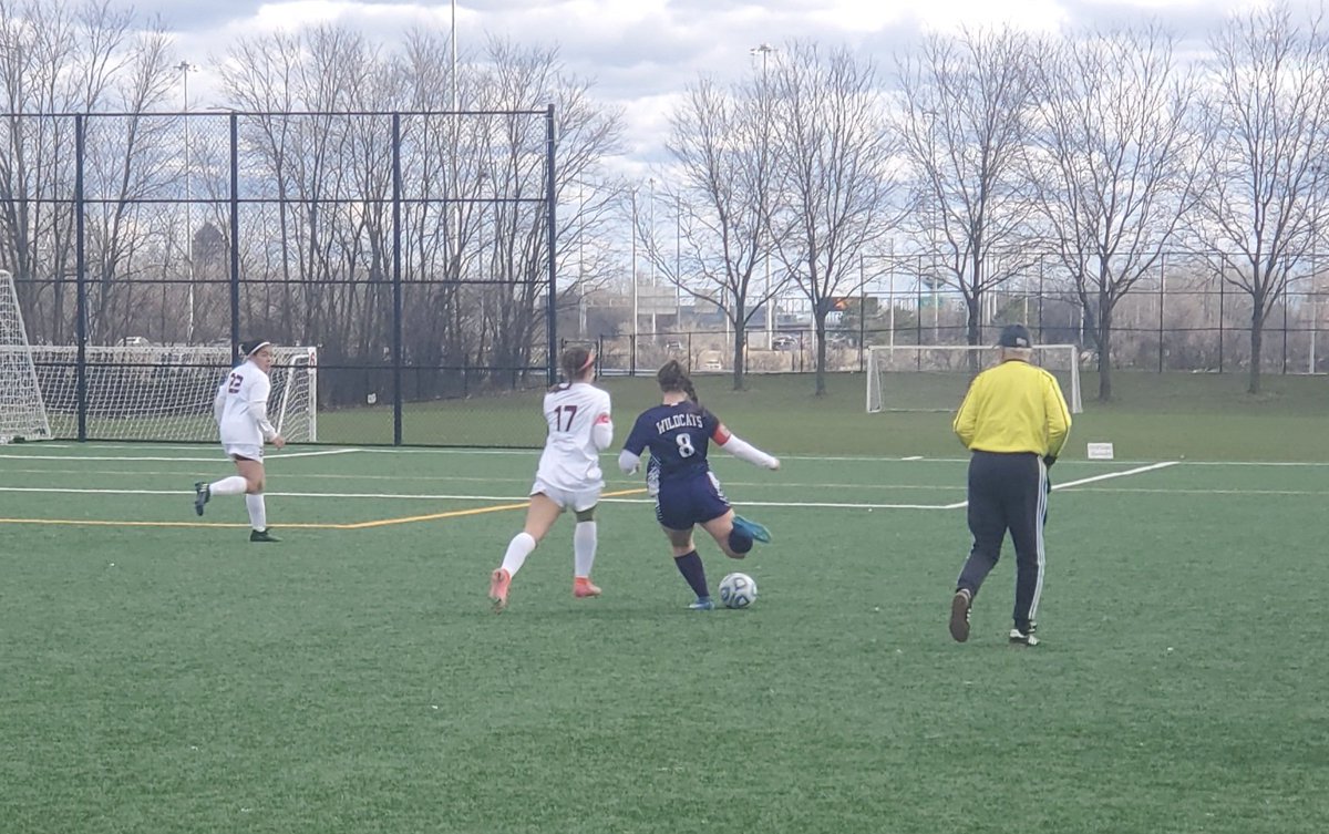 whs209soccer's tweet photo. Ella Banas with the opening goal against Argo.  Wildcats 1-0 @BodyArmorSeries #WilmoProud https://t.co/vy74eEihue