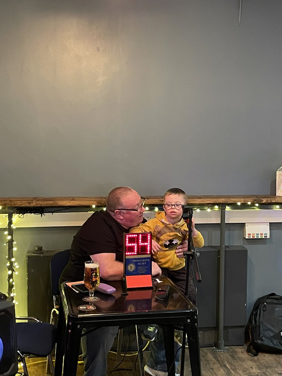 SandbachUtd's tweet photo. What a fab turnout at The CrossBar for our annual chocolate bingo night. We raised over £600 for @_4Louis charity. Thank you to everyone who attended, thanks to Paul Kent and Darren Barnes, our resident bingo callers and to Shelley Barnes and Hayley Sutherland for organising. https://t.co/Ub4dyQ0NGg