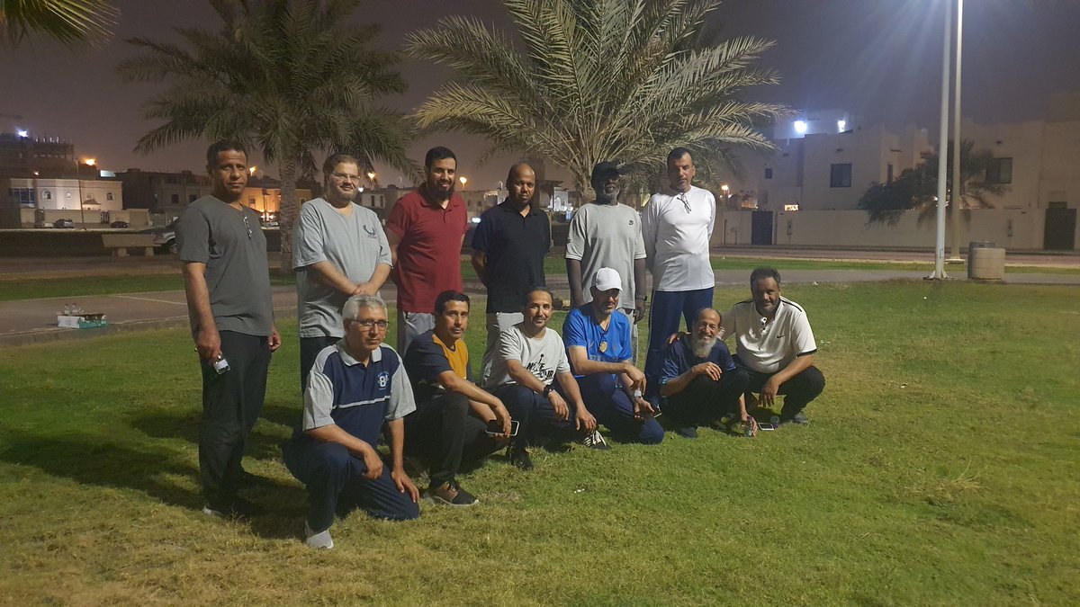 ادى فريق مشاة نخبة الشرقية تمرينه المسائي الاسبوعي المجدول ومشي مسافة 6 كيلو وبحضور 13عضوا في اجواء تنافسية رمضانية مميزة
@saudi_SFA
⁧#مشاة_السعودية⁩ 
⁧#مجموعات_المشي⁩
⁧#المشي_للصحة⁩ 
⁧#تعزيز_الصحة⁩
⁧#مجتمع_صحي_رياضي