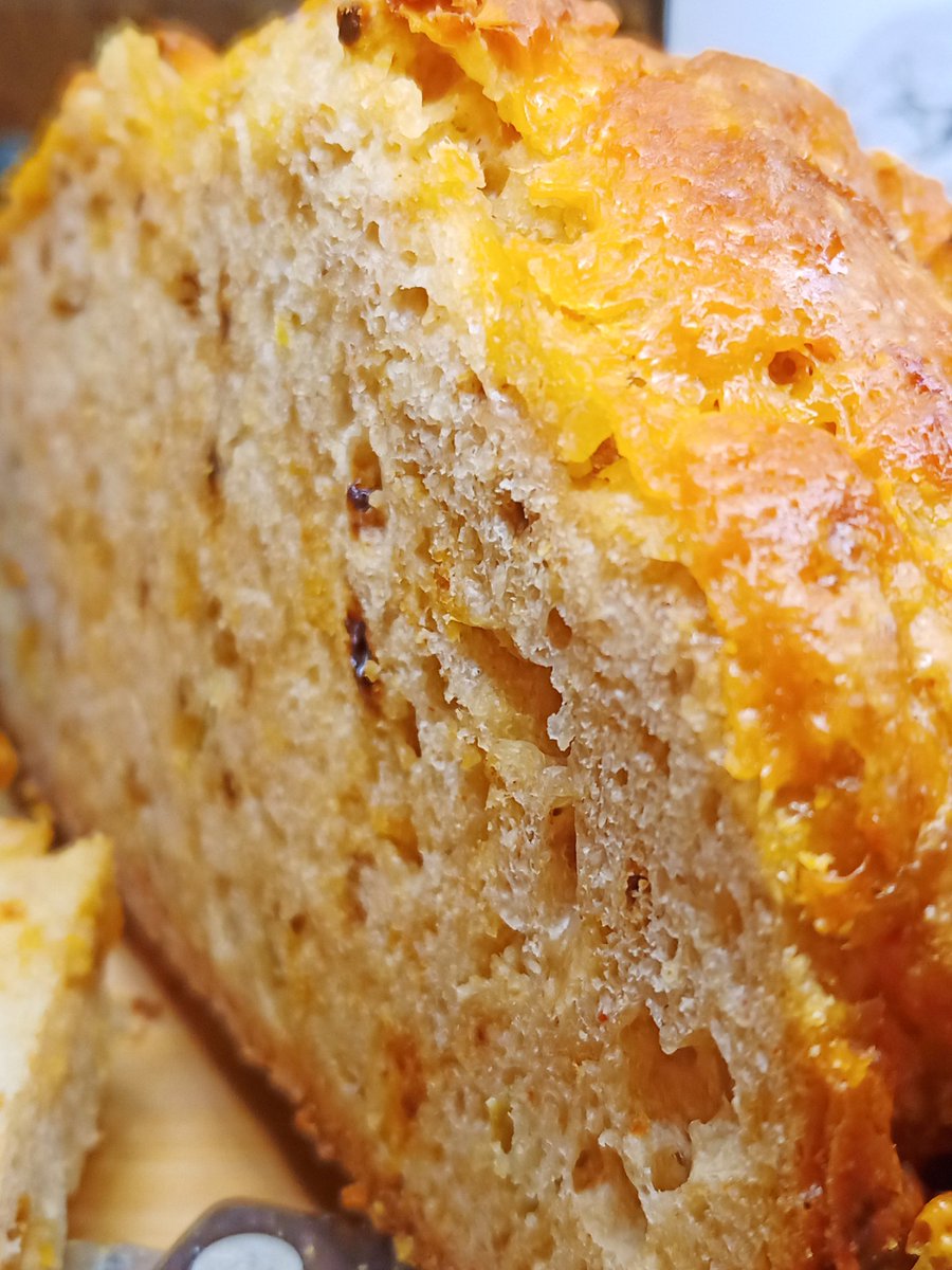 CuratorSys's tweet photo. did anyone say breadporn?

#BreadPost https://t.co/i8zFN1V5i0