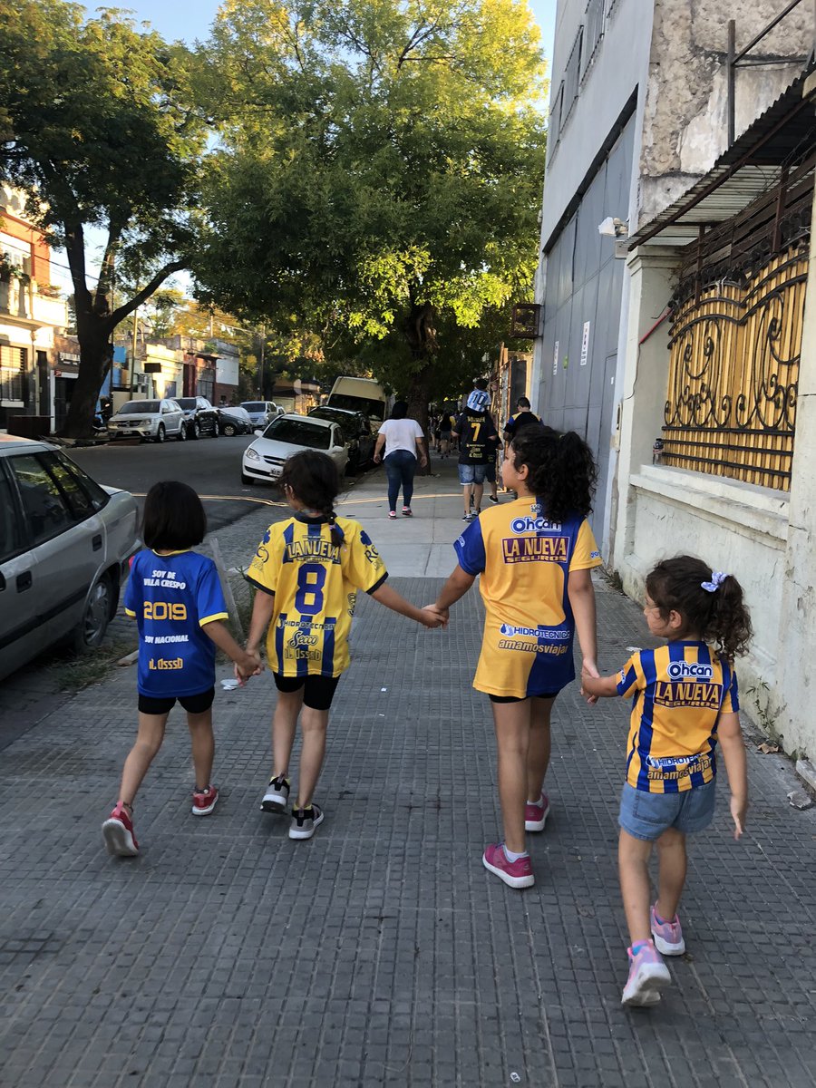 CorchoGaristo's tweet photo. Hay futuro!
#villacrespo #clubatleticoatlanta #atlanta #atlantavsmoron #PrimeraNacional #bohemias #lasbohemias https://t.co/ZoPdTJTnTl