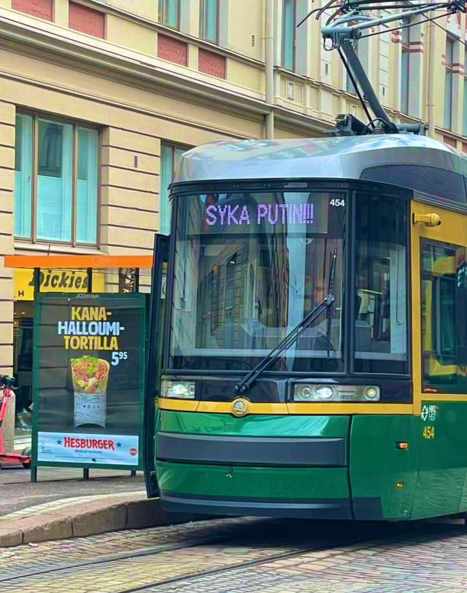 RT @Biz_Ukraine_Mag: Helsinki tram driver keeping it real https://t.co/LOT8TRabqO