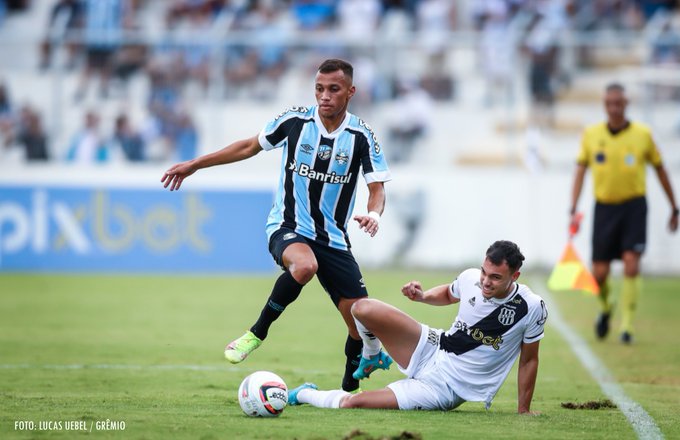 Na estreia da Série B, Grêmio perde pênalti e duelo contra Ponte Preta não sai do zero em Campinas