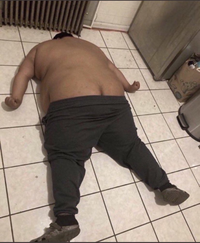 Gabe_Itches_'s tweet photo. @twomad Im dead 💀 https://t.co/mXxQq1idiL