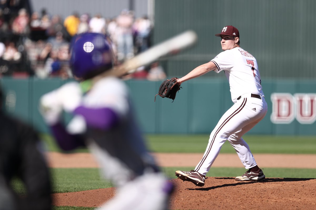 HailStateBB's tweet photo. .@_bsmith1_'s outing today...👏👏👏

Career-long 6 innings for No. 7⃣ after coming on in relief in the 1st inning. 

New pitcher will be @picoman03 with two on and two outs. LSU leading 4-3 in the 7th. https://t.co/iYA75f1Xni