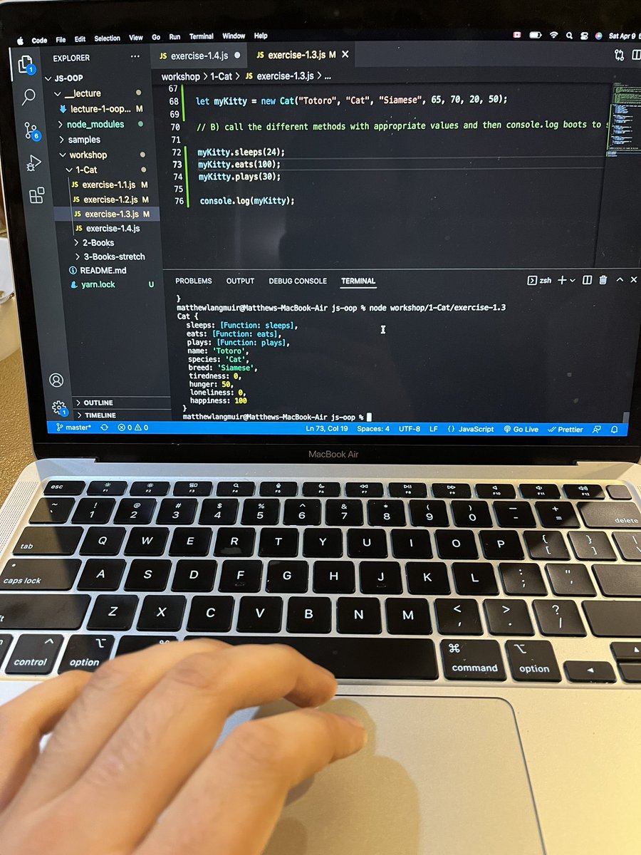codeMatt0101's tweet image. Day 1 of #100DaysOfCode: #OOP exercises for #JavaScript 🧑🏻‍💻🚀