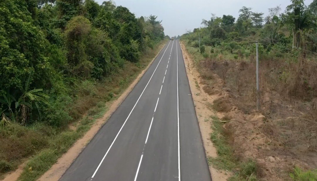 Jasikan Dodo Pepesu road substantially completed under Sinohydro project.
#yearofroads
