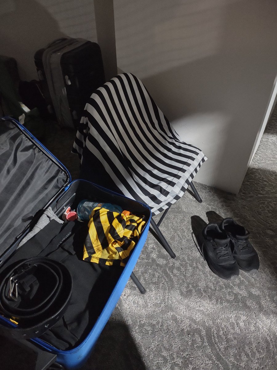 Almost show time. Let's go!!