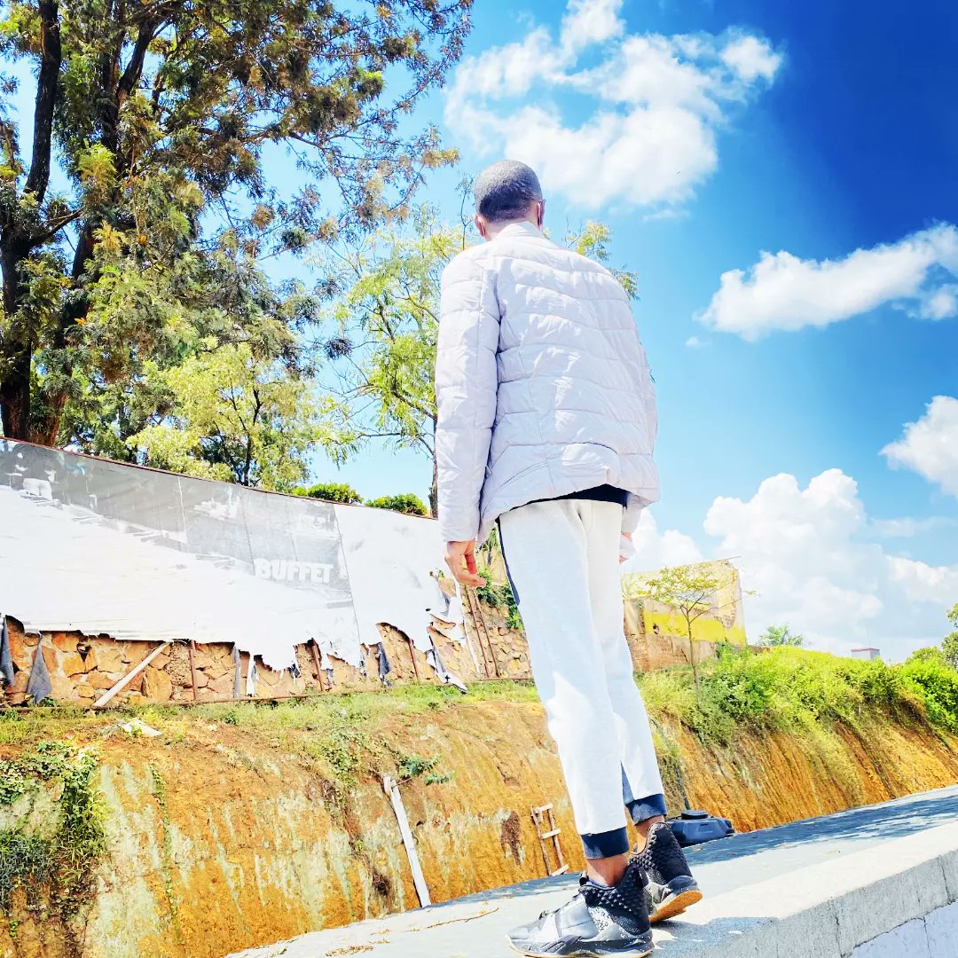 bobjaidens's tweet image. Man,face off