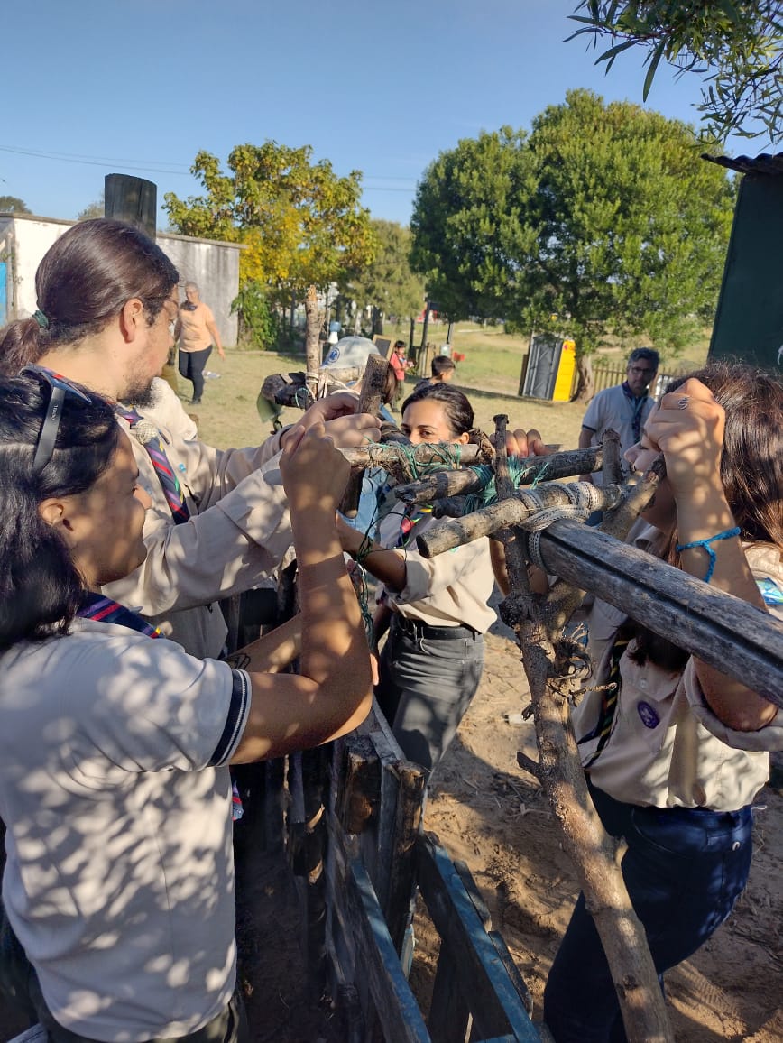 adrimgreen's tweet photo. #SABADOSCOUT

Un hermoso sábado de actividades scouts en #VillaGesell

@scoutadesmiaincana

#MundoMejor #LiderandoElPresente #Scout #Scouts #ScoutAdesmiaIncana #ScoutsDeArgentina https://t.co/jOJpVRr5qL