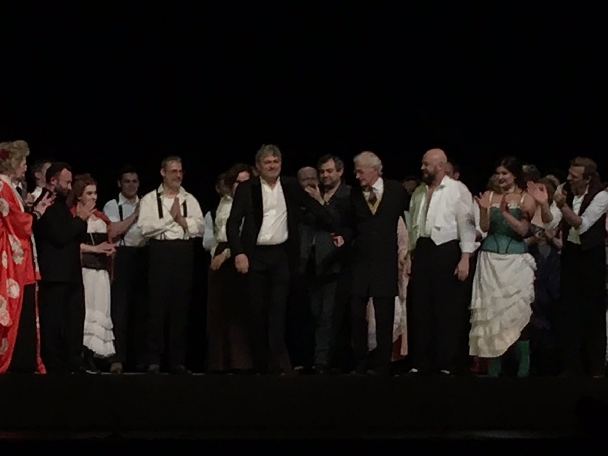 A brothel as centerpiece of #PiqueDame @FestspielhausBB, and Liza fighting against arranged marriage, searching hope in Hermann. @mosheleiser #PatriceCaurier convincing approach. #KirillPetrenko @BerlinPhil daring, unsentimental brilliant 🎶. #ElenaStikhina 🎉, in a 👍 ensemble!