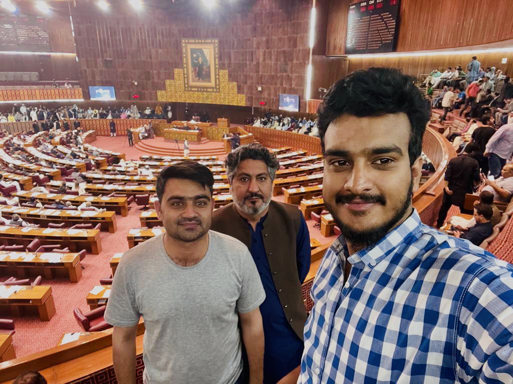 iSiyarAliShah's tweet photo. The long & hectic day filled with many untoward rumors & surprises has finally come to an end. Witnessed history in the making!
#Kay2 #khyberNews! https://t.co/TwACgWXw8h