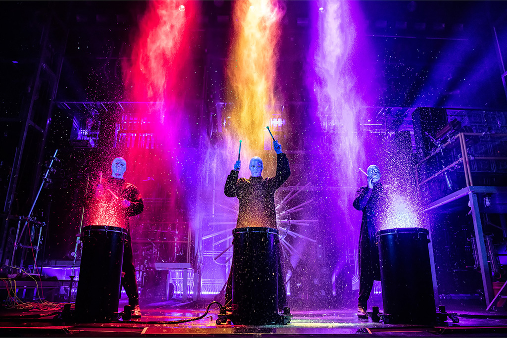 MarcusCenter's tweet photo. Things are about to get blue! @bluemangroup is coming to the Marcus Center for three shows from April 30-May 1. Don't worry, they are still blue, but the rest is new! 

Tickets are on sale and you are not going to want to miss this! 

🎟> https://t.co/1xRwY22qRe

#MPACPresents https://t.co/jpigoI28J3