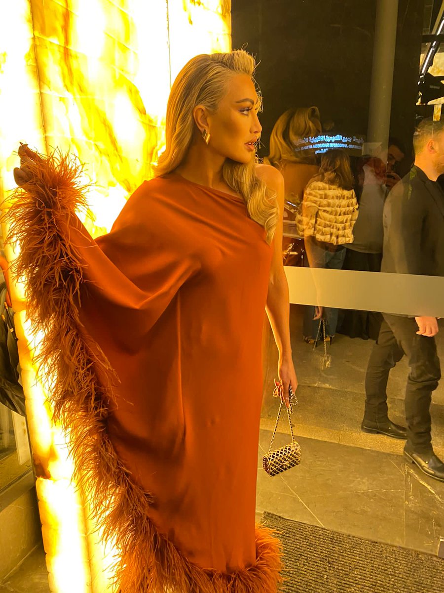 ChoufiJdid's tweet photo. نجمة مميزة دائما 
@mayadiab https://t.co/YIqDDXwn11