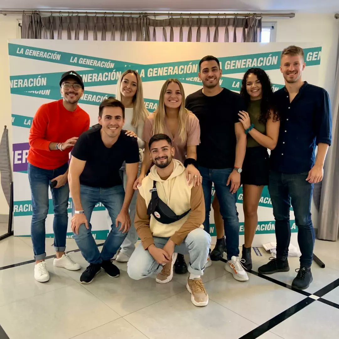 lgchaco's tweet photo. CHACO PRESENTE EN EL CONGRESO DE LG 💪🏼

Este es el equipo que participó de esta actividad de #LaGeneración para todo el país, donde participaron importantes referentes de @juntoscambioar y se generaron intercambios con militantes de muchas provincias!

#CongresoNacionalLG https://t.co/2fwaokwnQL