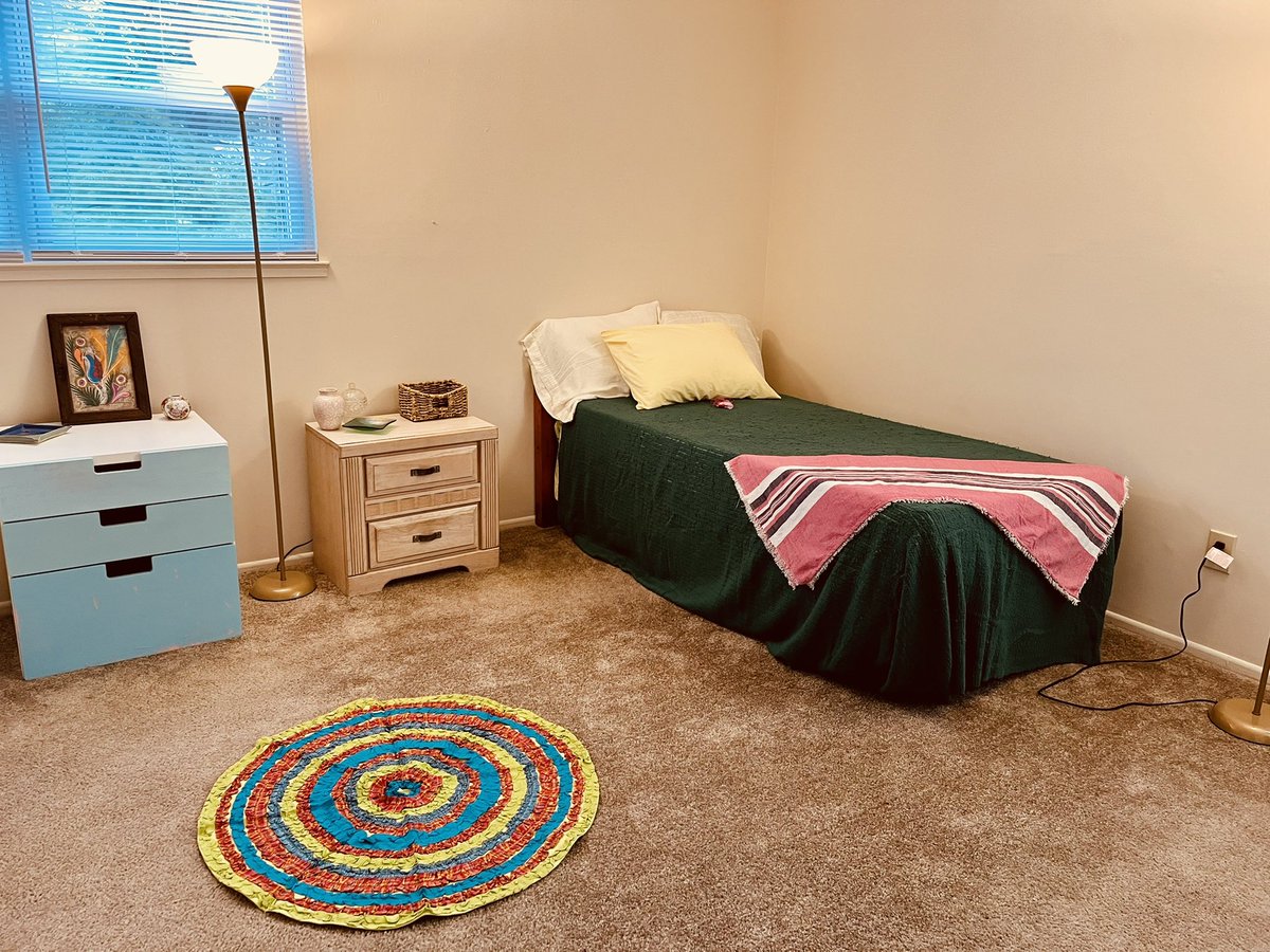 SmallTownCoops's tweet photo. HUGE #thankyou to everyone who helped furnish a home for #refugees through @RESCUEorg of #Baltimore’s Welcome Home Project. @AFullerton10 @GrassrootsDrew @ErinNelson05 @KatMerullo @Wright4Advocacy @blakejmajor.

You too can help provide  #HumanitarianAID https://t.co/lDwoALsdhE https://t.co/dBOctQ39TT