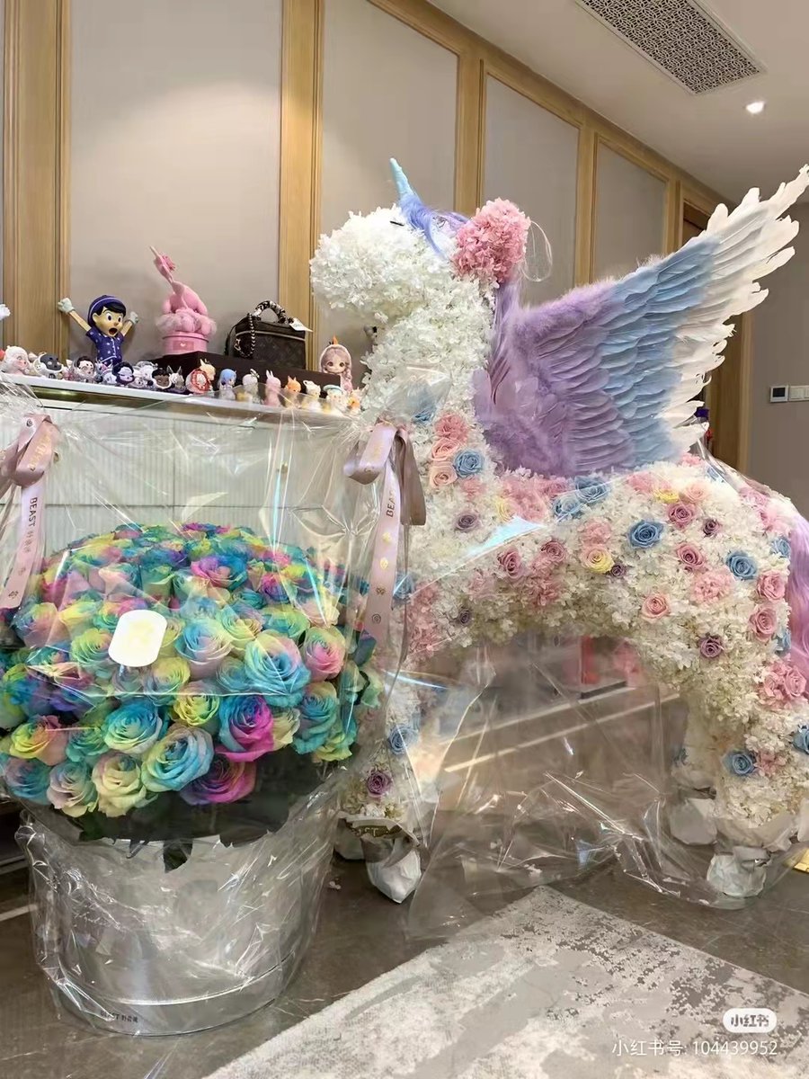 Thomas55656072's tweet photo. @crypto_unicorns #InternationalUnicornDay @crypto_unicorns  It was a big unicorn https://t.co/1UruairMxM
