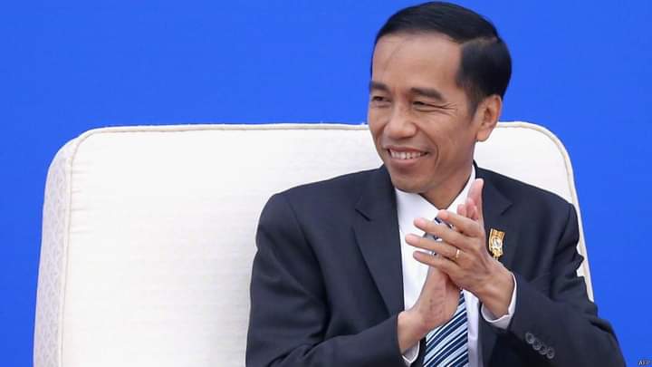 Jangan biarkan Jokowi sendirian. Kawal Jokowi hingga 2024.
.
.
.

Unang pasombu Jokowi sasadasa.
Dongani Jokowi rodi 2024.

#SayaBersamaJokowi 
#KamiBersamaJokowi 
#SayaBersamaJokowi
#KawalJokowi 
#SayaBersamaJokowi