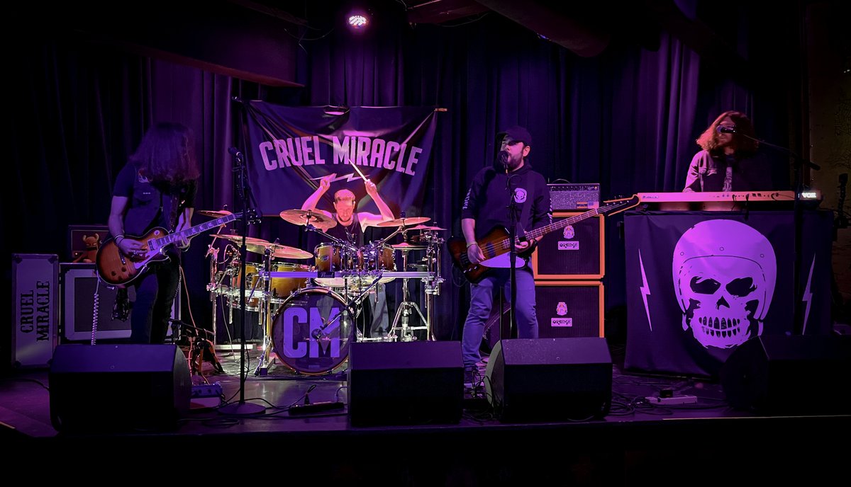 CruelMiracle's tweet photo. Good times at Fete Music Hall in Providence, RI last night!
Reuniting w/ old friends and also making new ones! 
TY to all present at the show for sharing a bit of your precious Friday night time to pay tribute to our recently lost brother Nick Iddon 🙏
#SupportGoodTimes ⚡️💀⚡️ https://t.co/uuE1sUi8Du