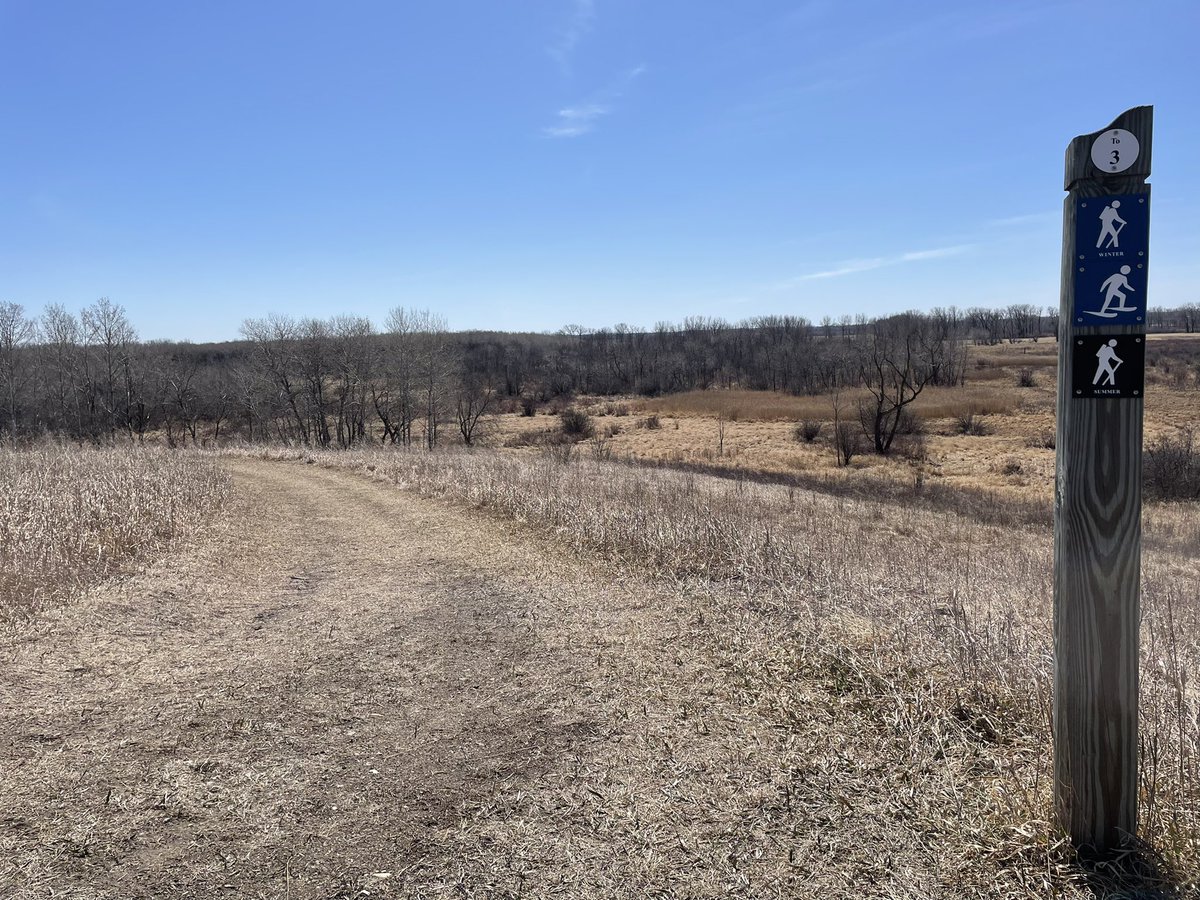 Spent the morning hiking, as Minnesota slowly returns to livable, you-can-survive-if-you-go-outside, weather.  Off in the distance, you can see the house I’ve been holed-up in these past five months. https://t.co/PV5cNvPVEK